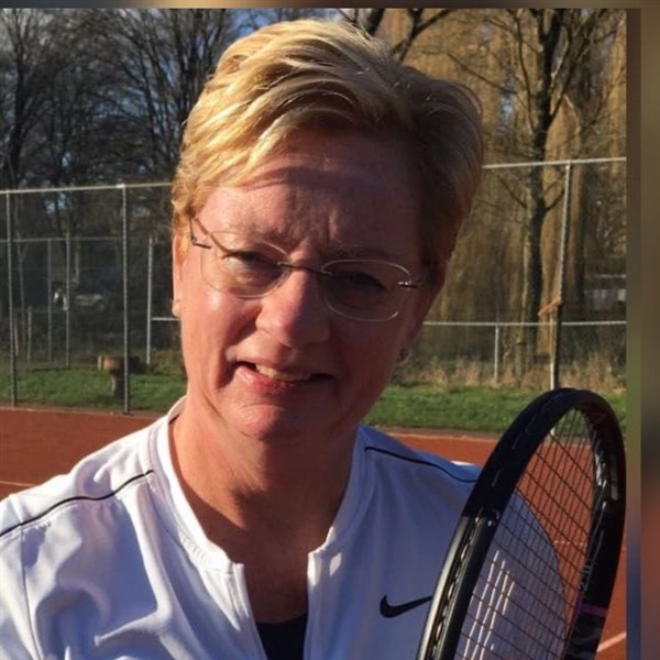 Ellen Van Oosterhout